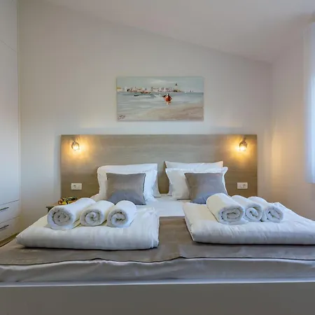 Elena&lana Appartement *