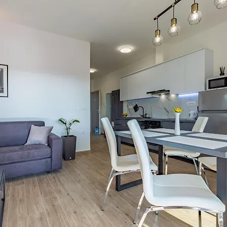 Elena&lana Appartement *